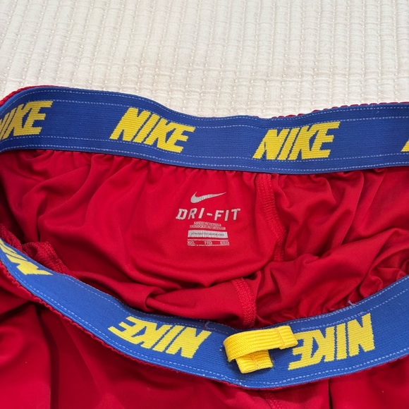 Nike Dri-Fit Mens Basketball Shorts Red Mesh Blue and Yellow Accents Size XXL - Picture 6 of 11
